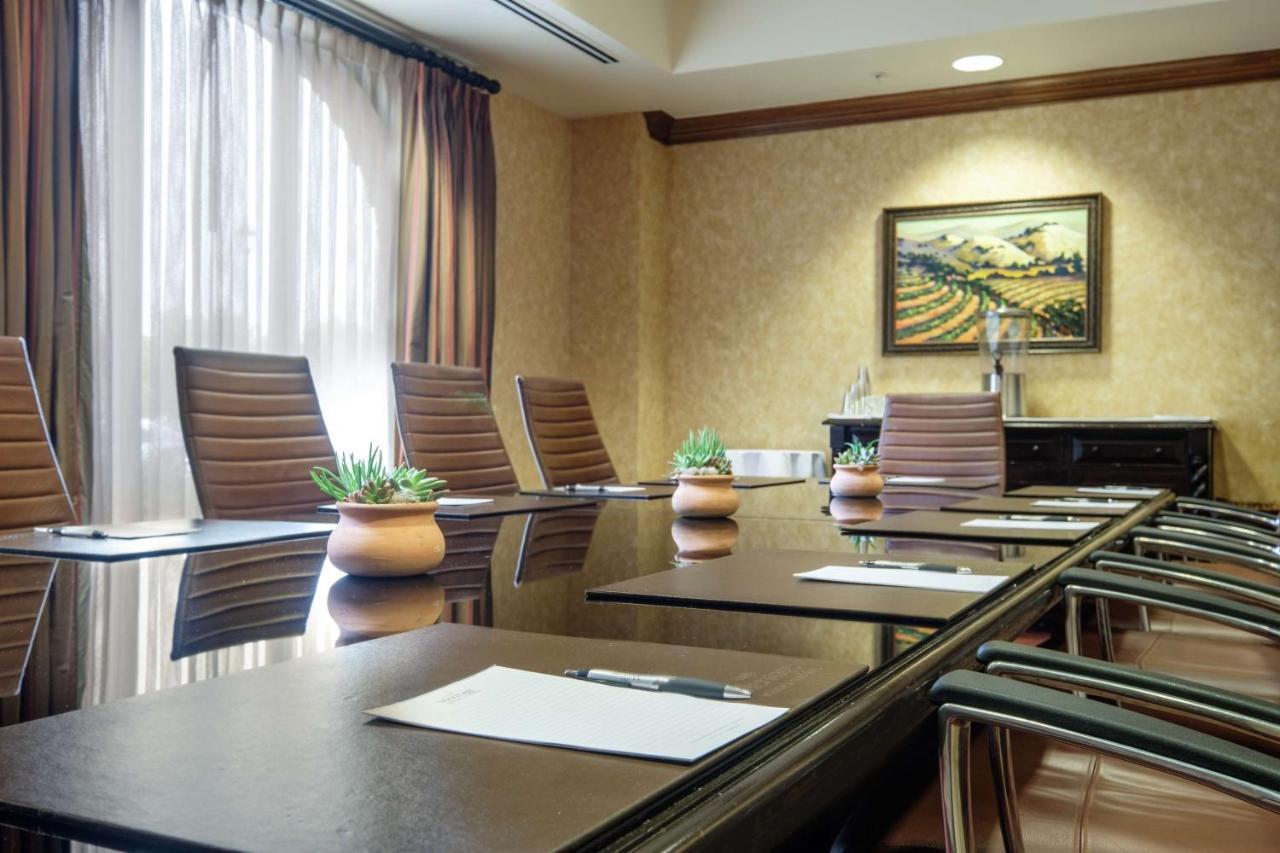 Grand Reserve At The Meritage Hotel 4*